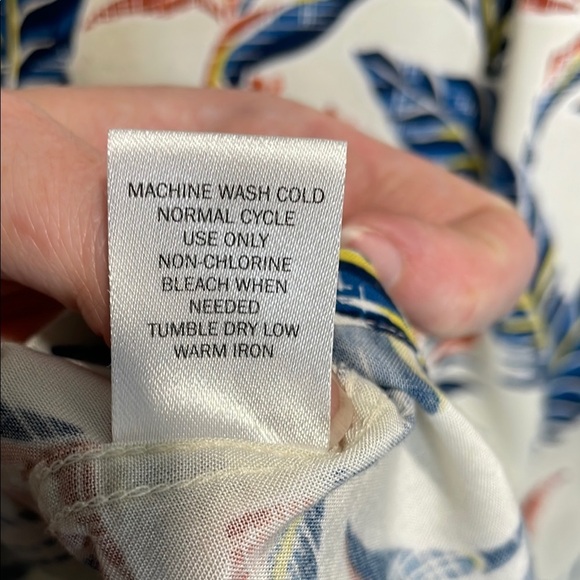 Blue and Red Casual Button Down Shirt with Hawaiian Tropical Print - Picture 6 of 8